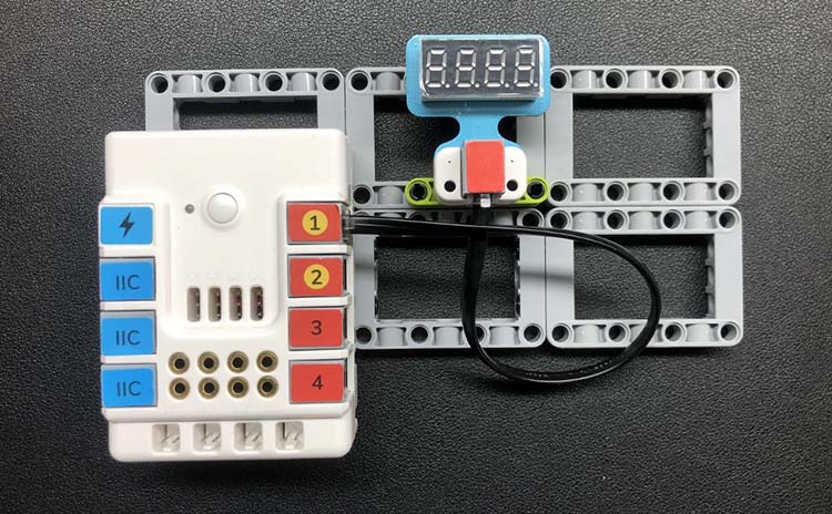 How to Build a micro:bit Temperature and Humidity Meter